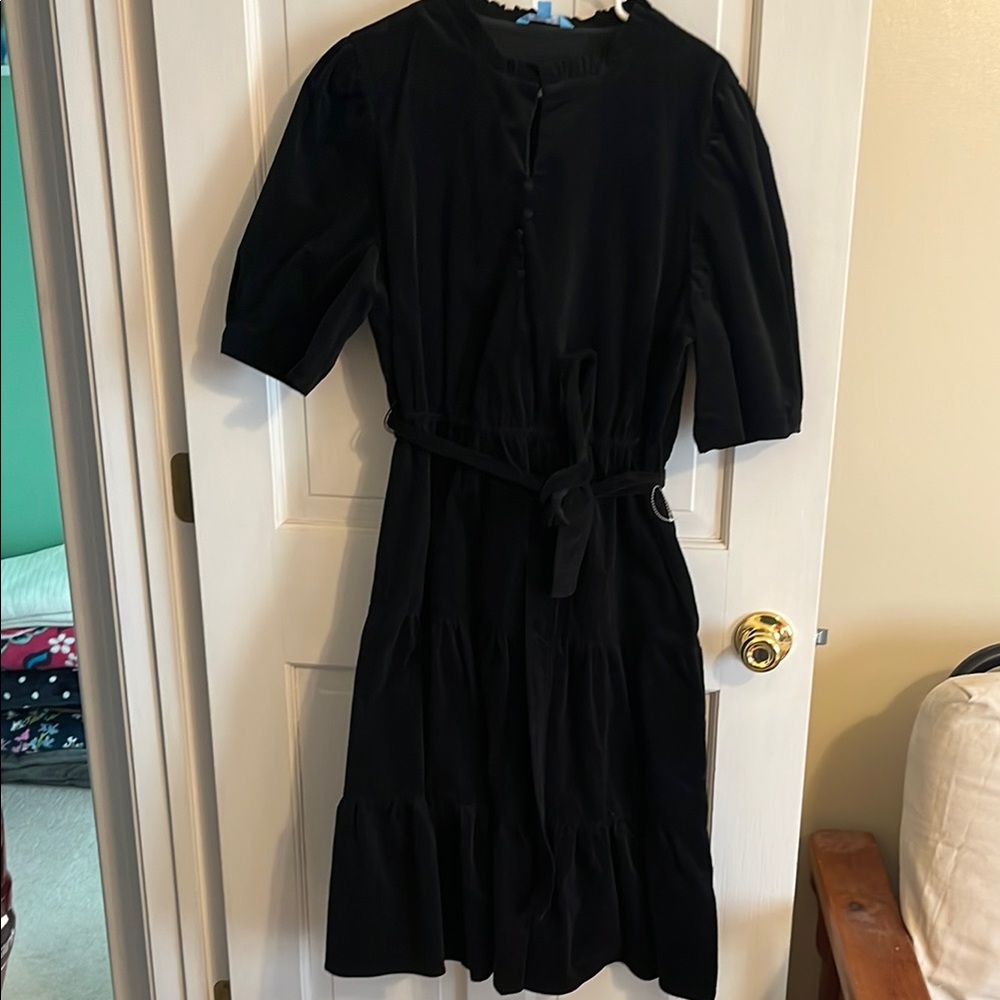 Elegant Black Dress velvet size xl. Draper James brand new